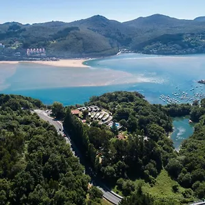 ** Feriepark Portuondo Parking Gratuito Spanien